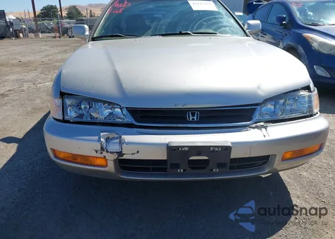 1996 Honda Accord Ex/Ex-R z USA, uszkodzony, nr VIN 1HGCE6675TA009671